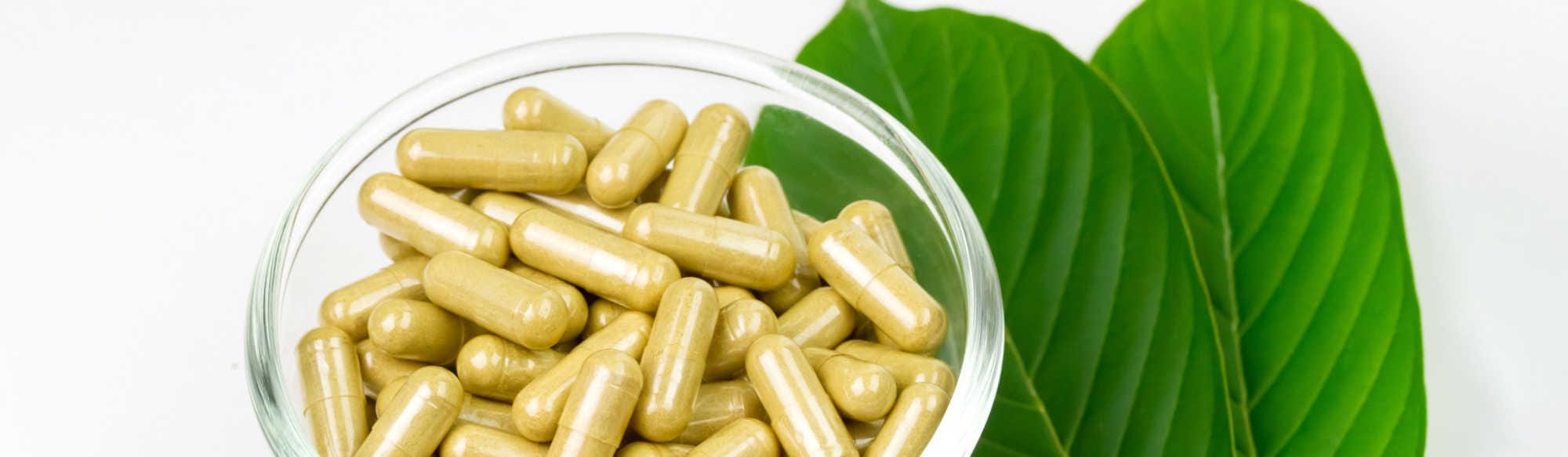 image of kratom capsules