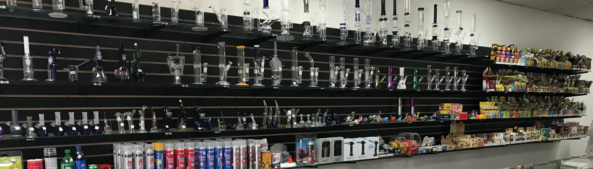 image of the smoke shop where you can buy kratom in jackson tennessee