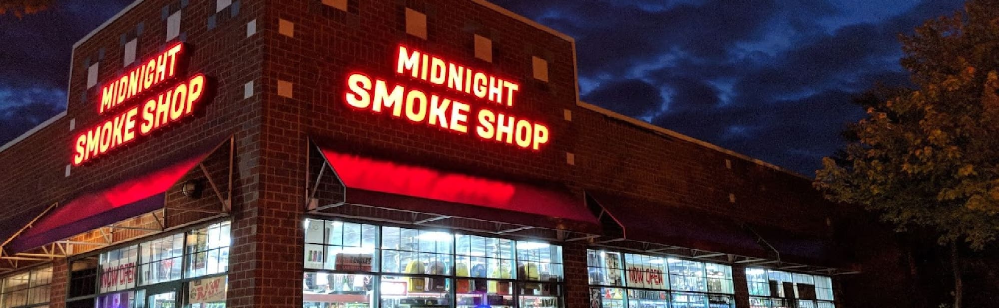 image of midnight smoke shop in chandler az
