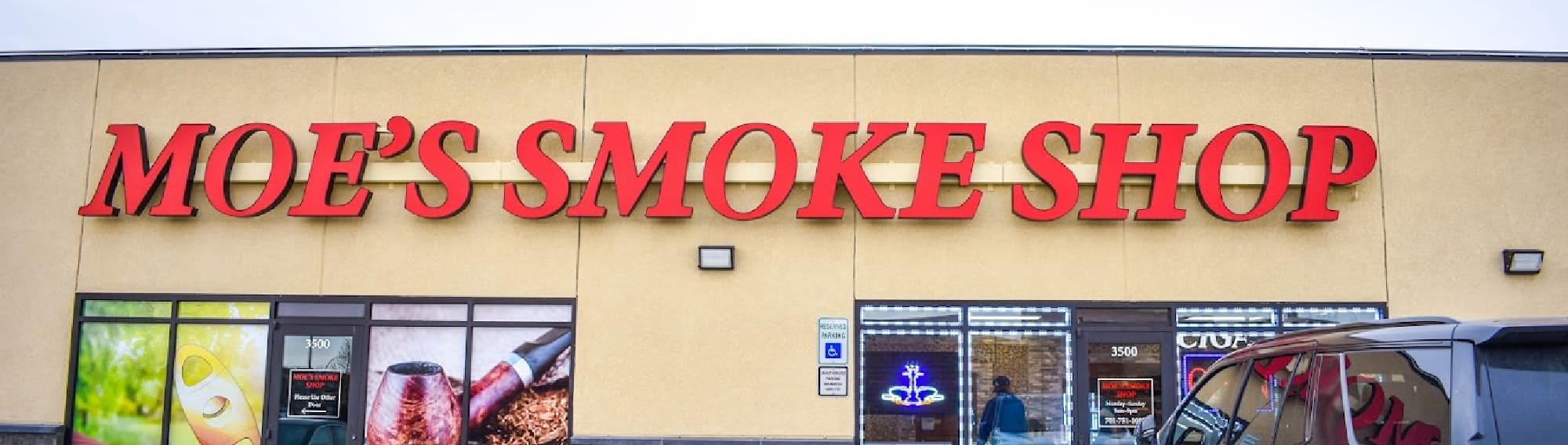 image of moes smoke shop in bismark nd